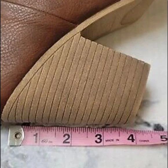 SO Women's Brown Ankle Booties Boots Heeled Size 6 - Picture 7 of 8